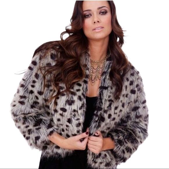 SAFARI BY IMPOSTER Faux Snow Leopard Bolero/Cropped Jacket - Picture 1 of 10